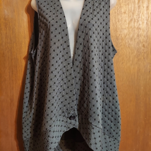 Comfy USA Jackets & Blazers - COMFY USA VEST XL
